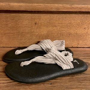 Sanuk Sandal